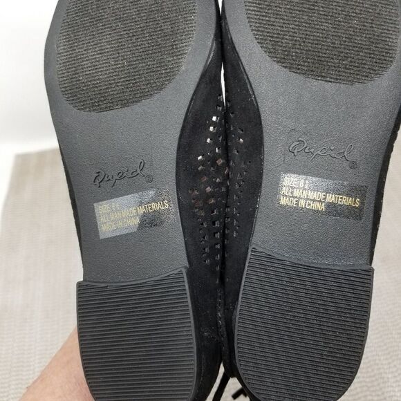 Qupid Black Suede Lace-Up the Ankle Flats - Picture 7 of 8